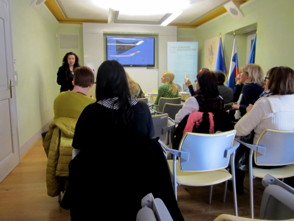 Mag. Vanja Debevec med uvodnim pozdravom (foto: Darja Kranjc)