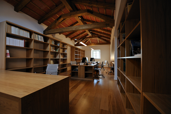 Library with reading-room and archives