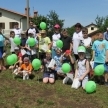 Divaški učenci z učiteljico Danilo Grželj, vzgojiteljico Jerico Hlad, Karin Lavin in Darjo Kranjc (foto: neznano)